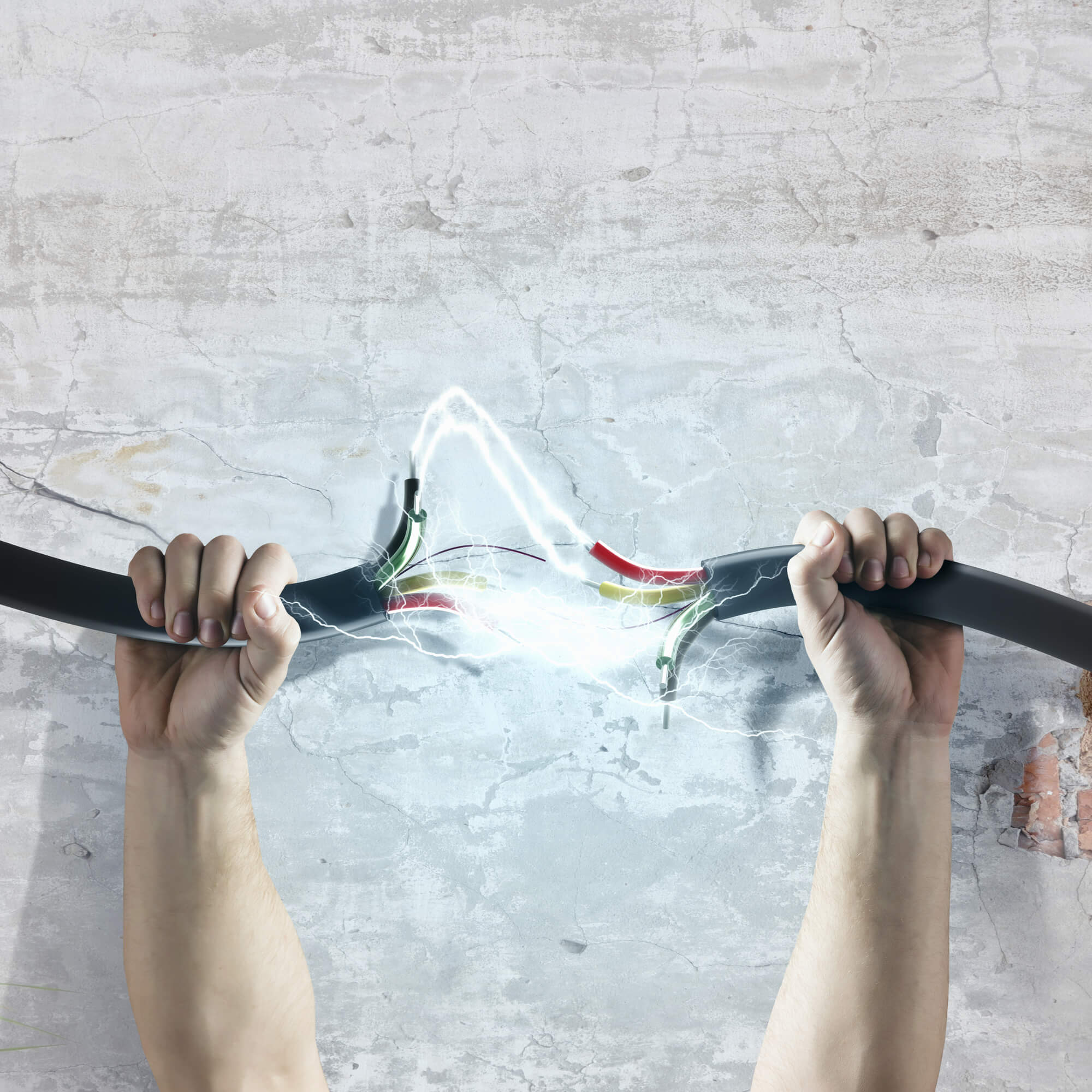 marketer from an SEO company in Florida fixing server-related issues