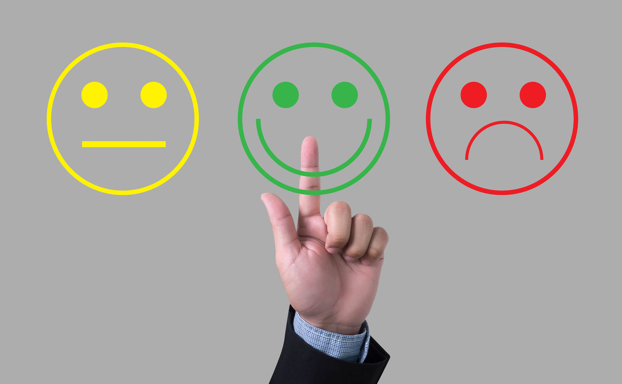 businessman-giving-good-feedback