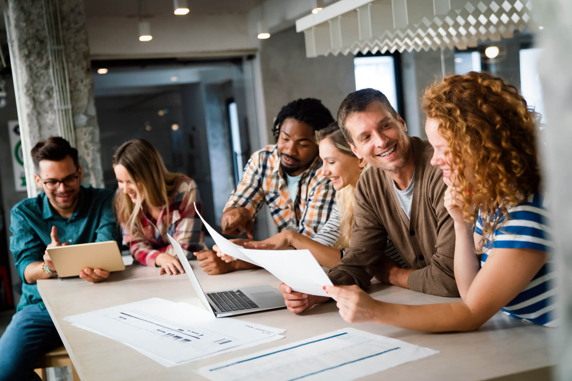 seo-team-brainstorming-ideas