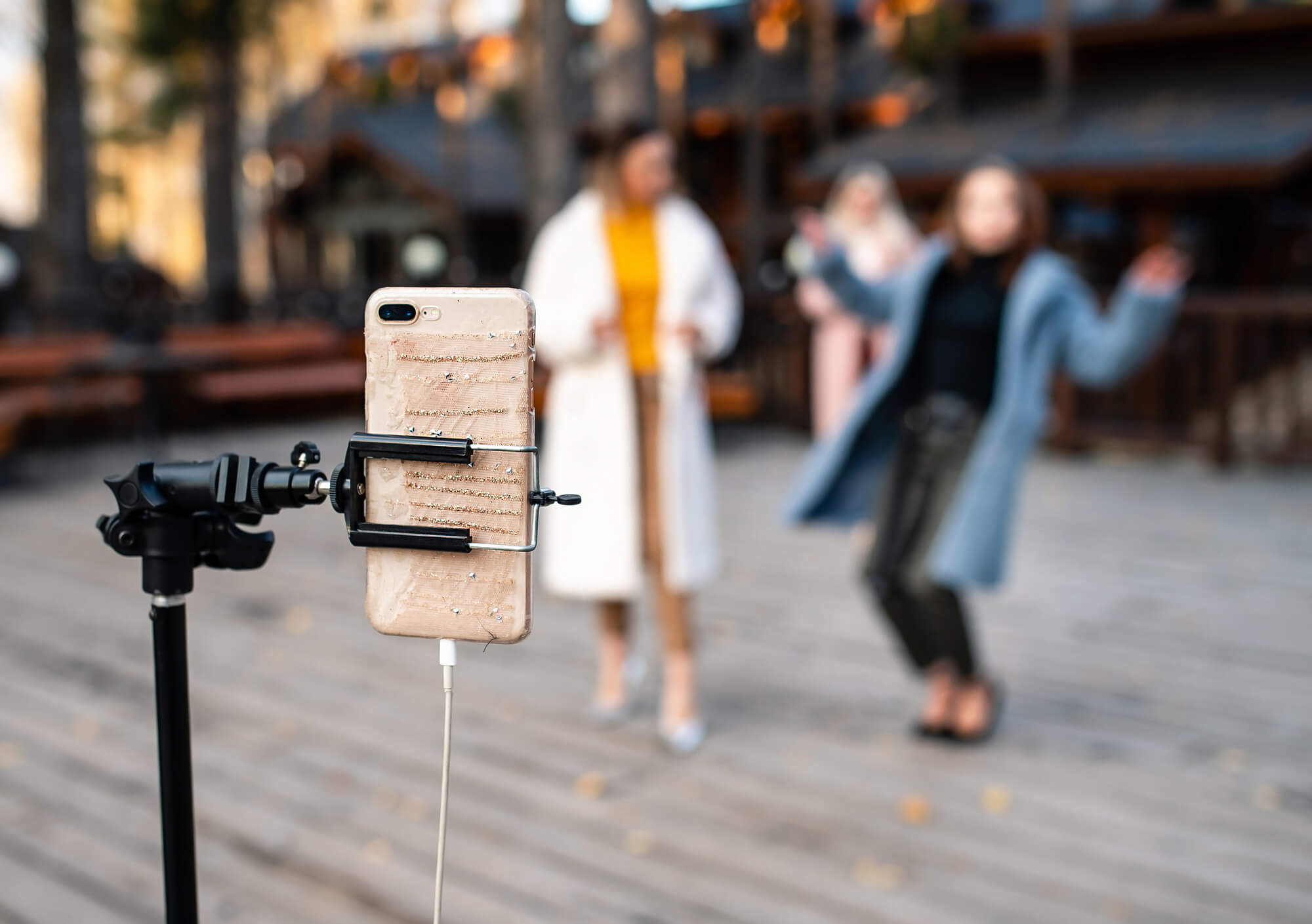 Live video social media for dentists.