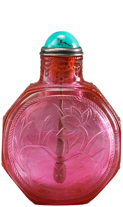 Read more about this and other Glass snuff bottles.
