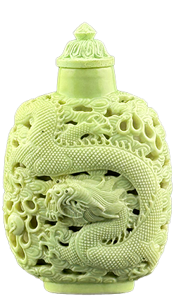 Read more about this and other Porcelain snuff bottles.