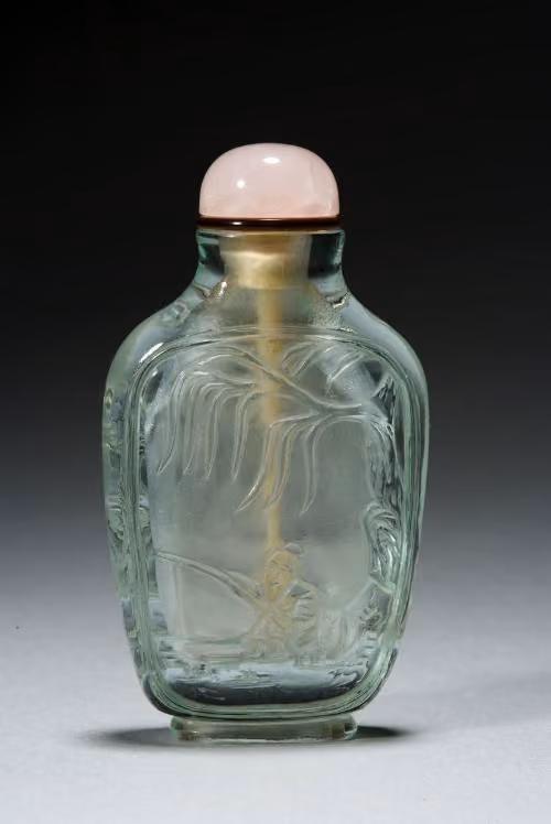Glass imitating aquamarine