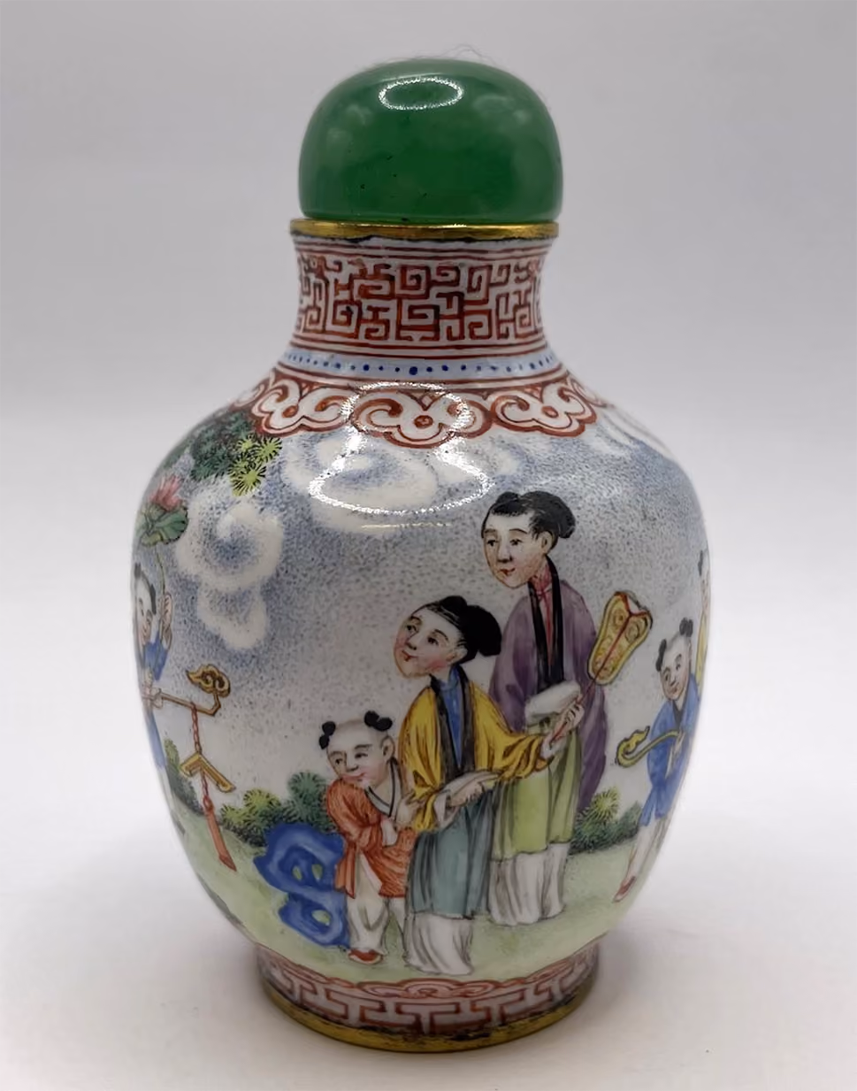 Porcelain with scene of children in garden