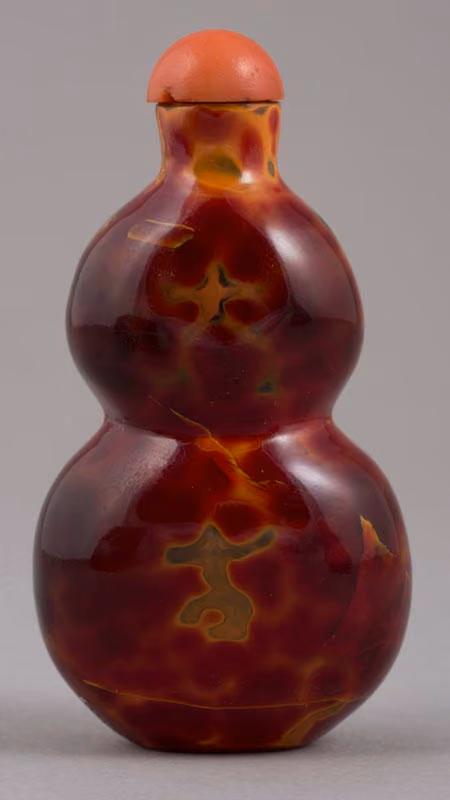 Imitation realgar glass in double gourd form