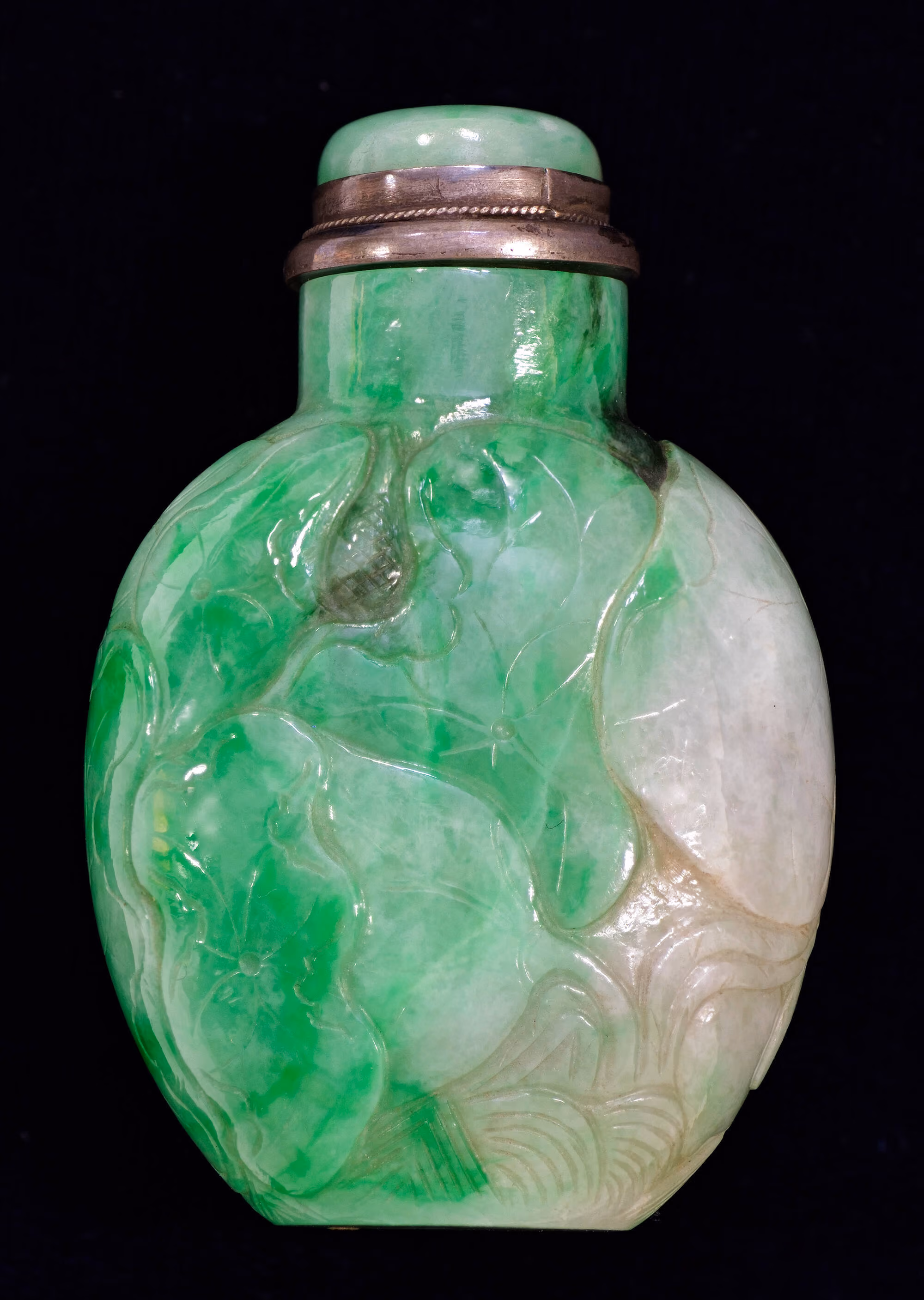Jade carved with crane and lotus