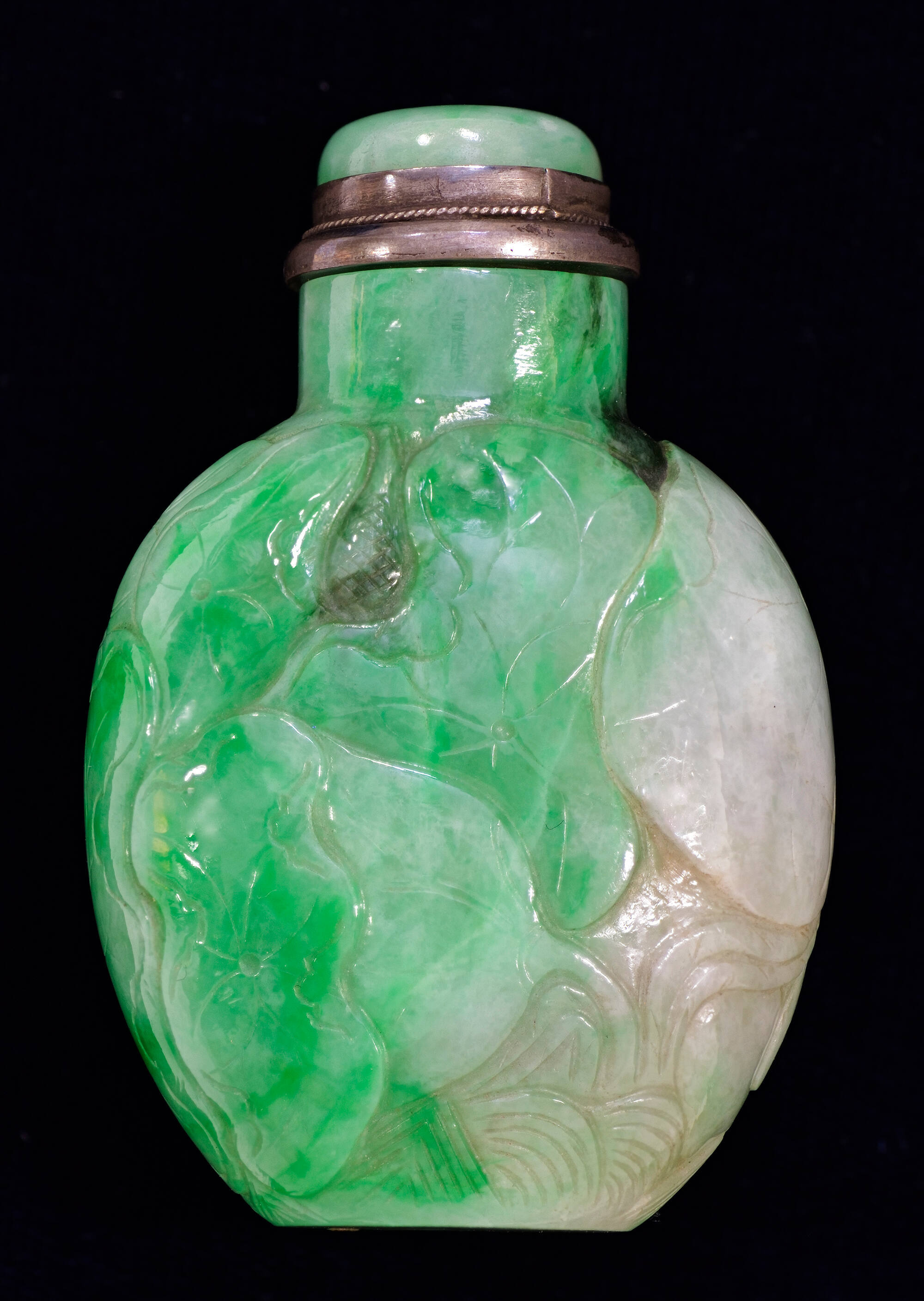 Jade carved with crane and lotus