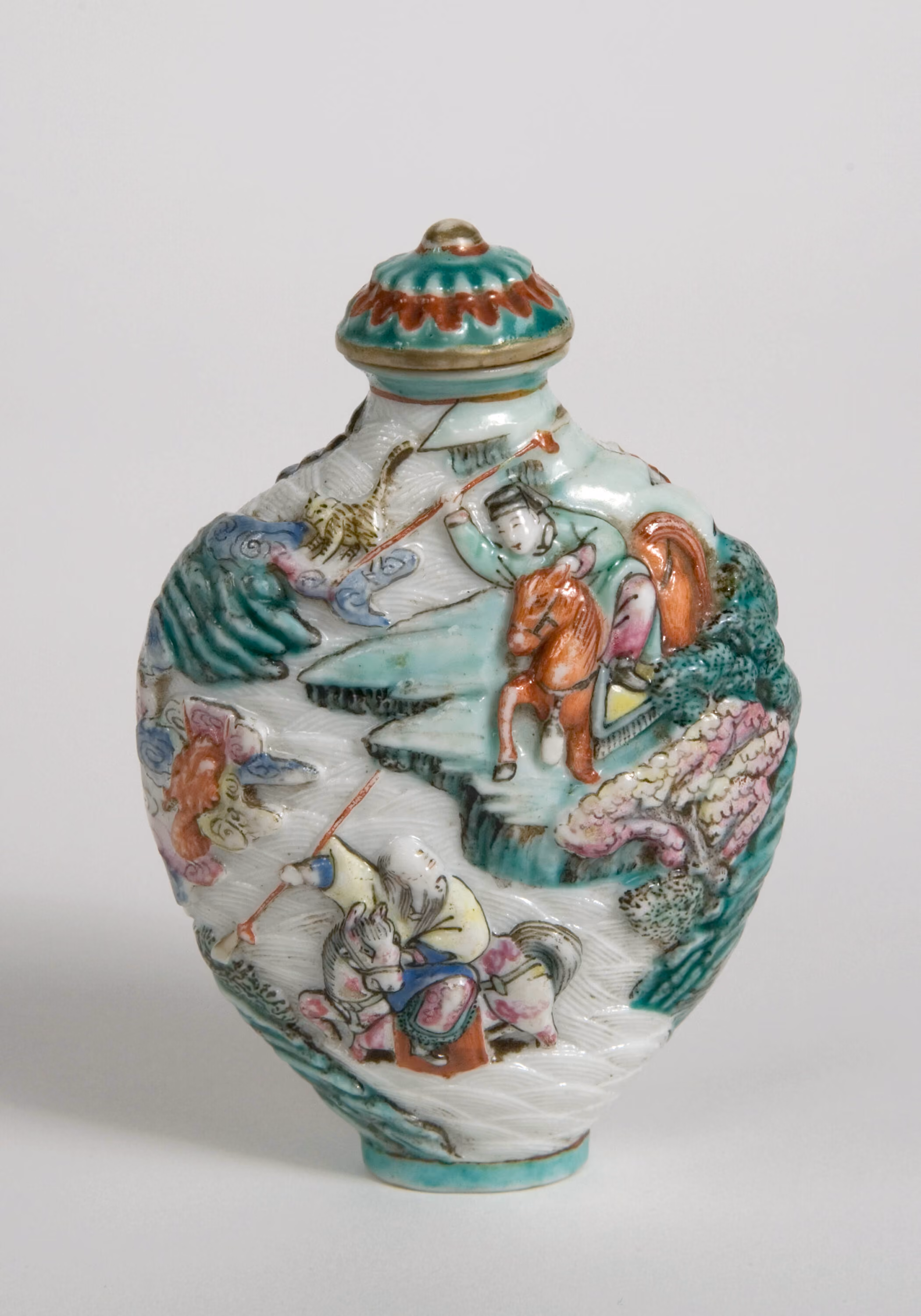 Porcelain with equestrian scene