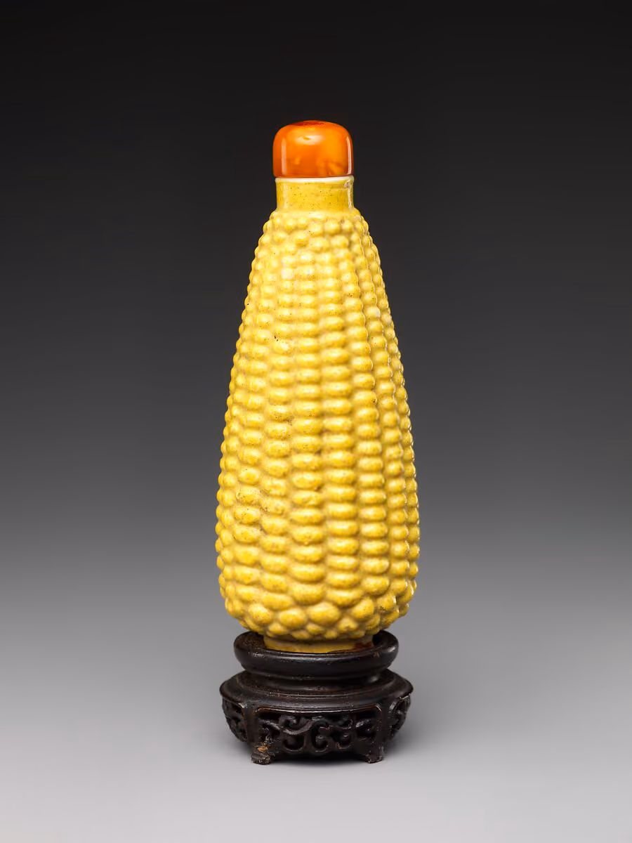 Porcelain in the form of an ear of corn