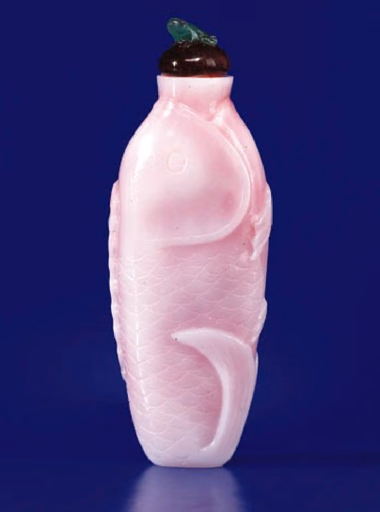 Pink-blush glass in the form of a fish