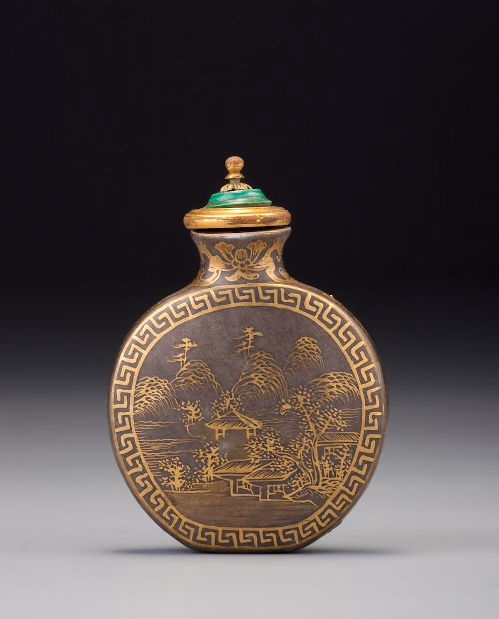 Gold-enamelled porcelain with imperial landscape and poem