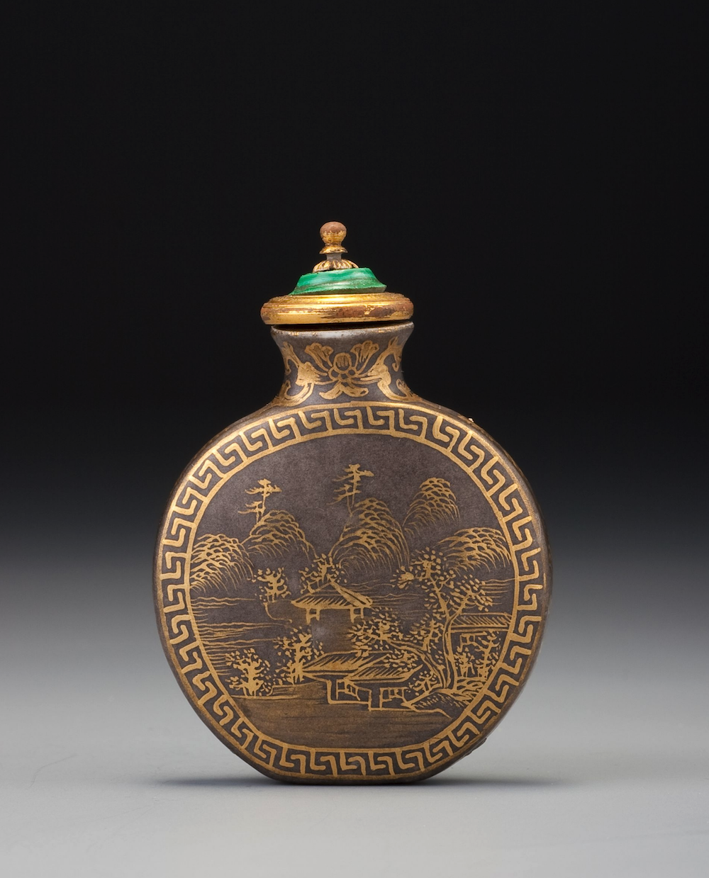 Gold-enamelled porcelain with imperial landscape and poem