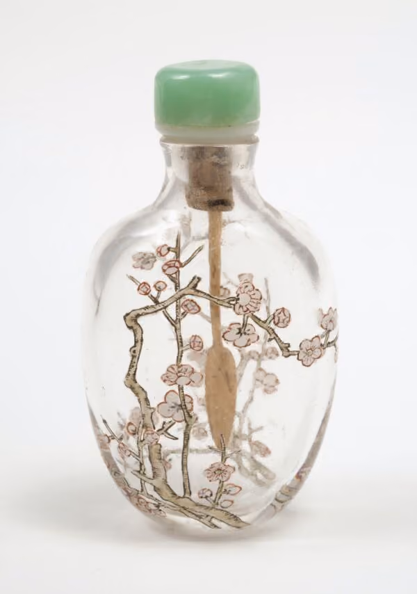 Enamelled glass with blossoming