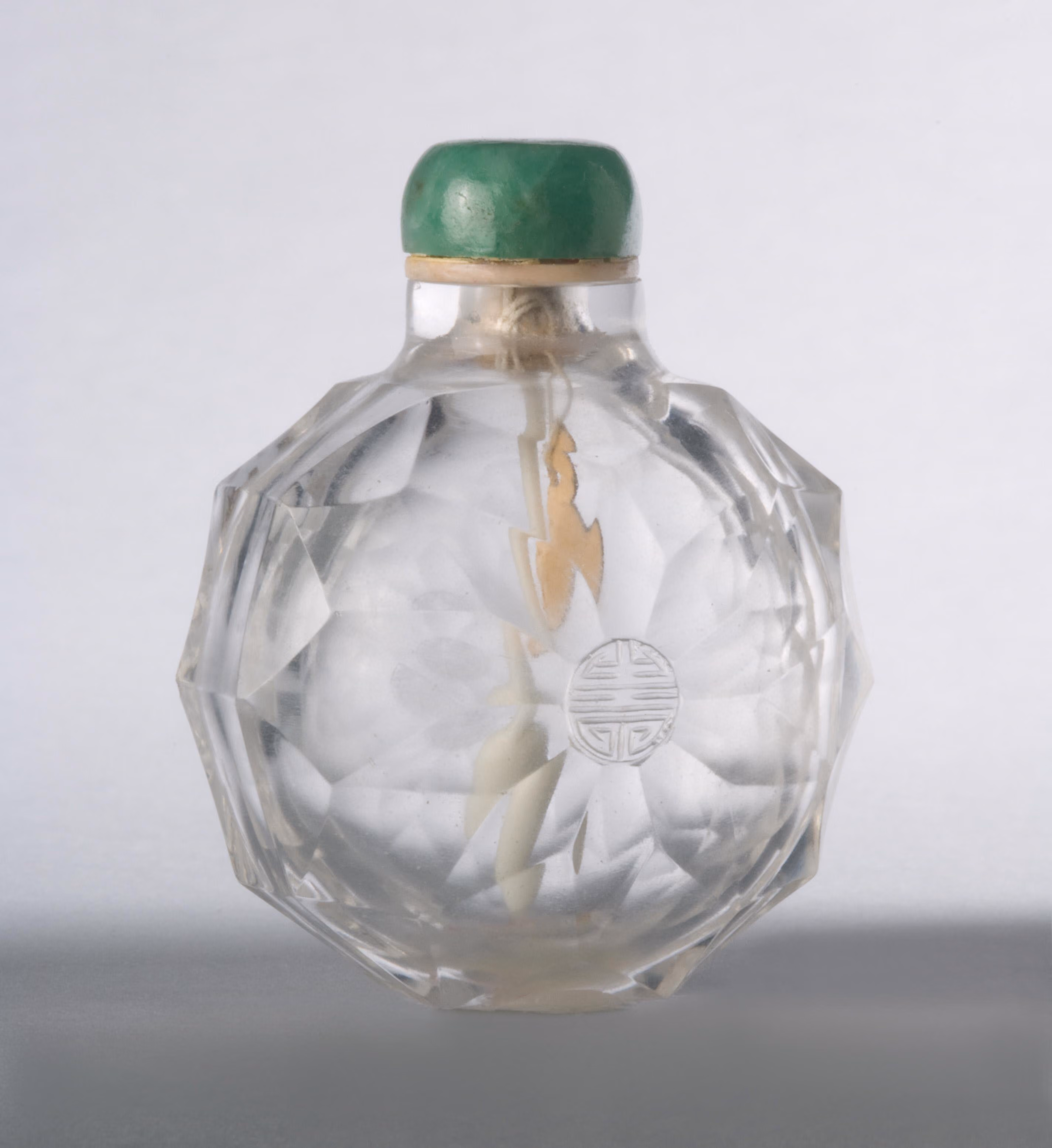 Faceted rock crystal with shou symbol