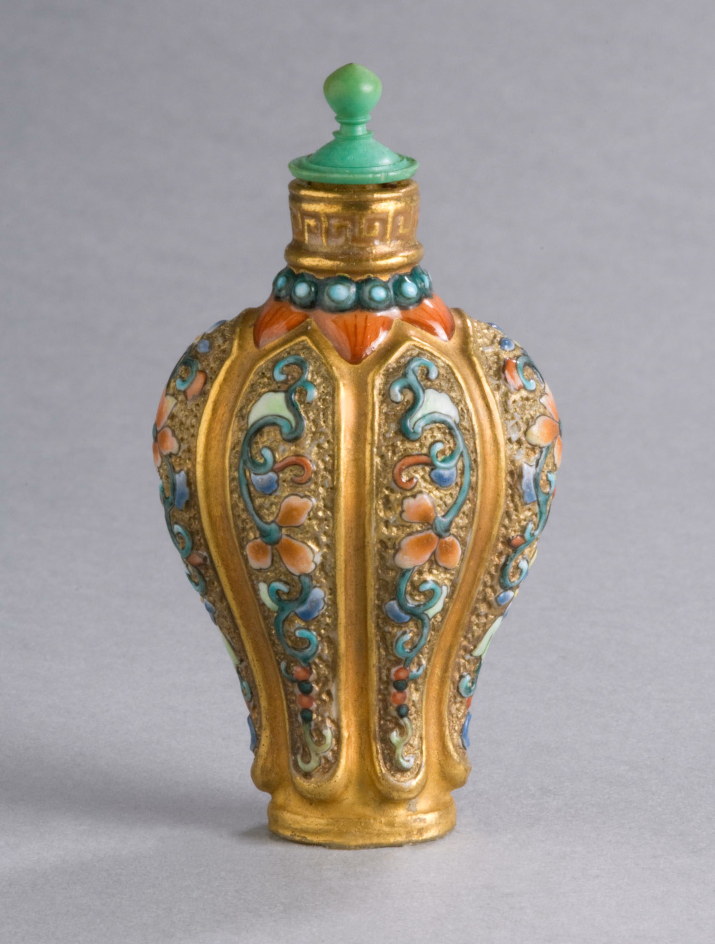 Imperial porcelain of fluted tapered form