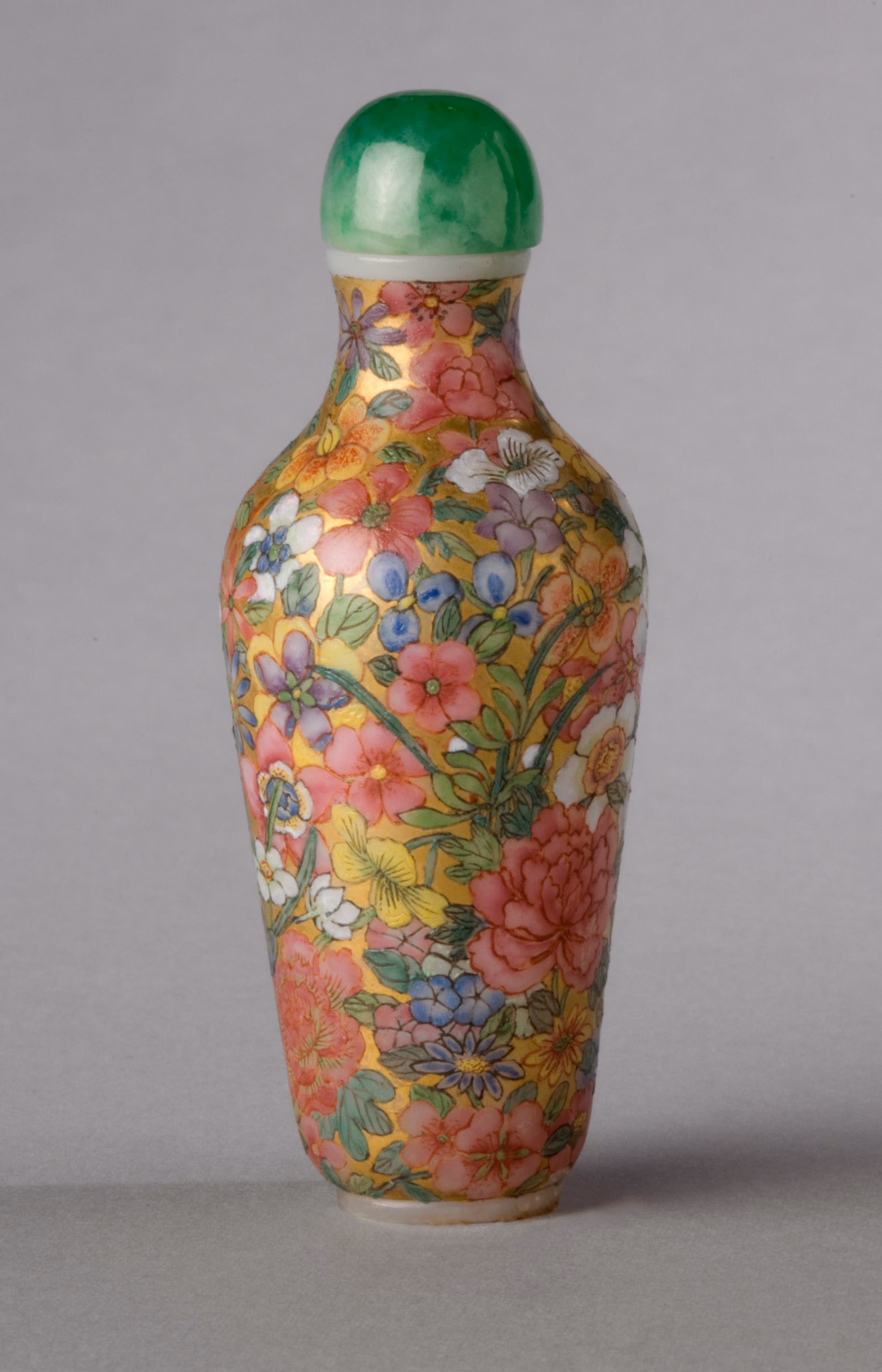Enamelled glass with millefleurs design