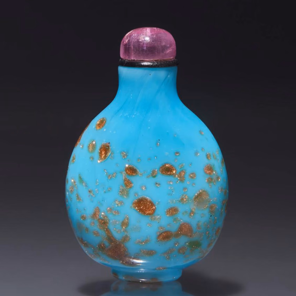 Aventurine Glass snuff bottle