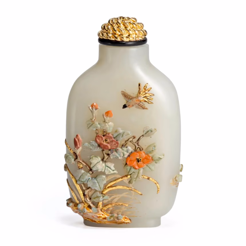 Embellished snuff bottle