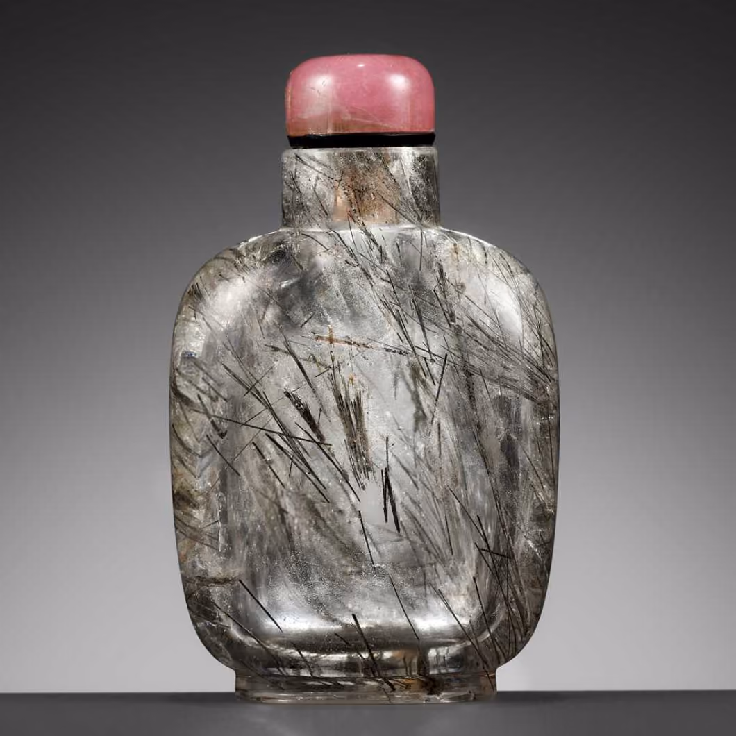 Hair crystal snuff bottle
