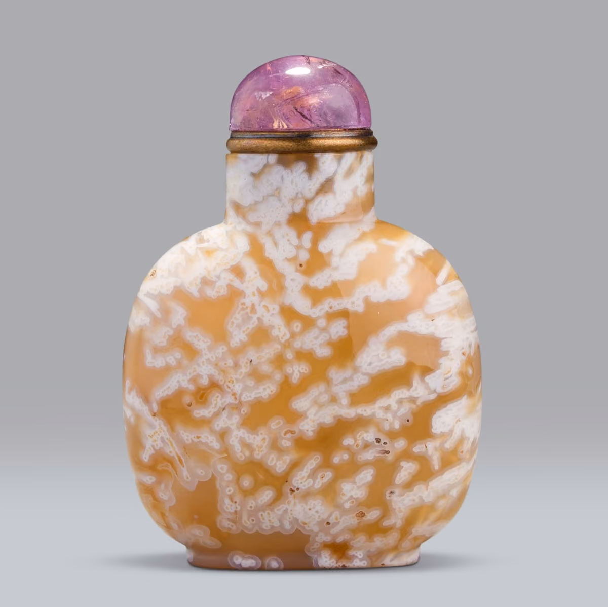 Macaroni agate snuff bottle