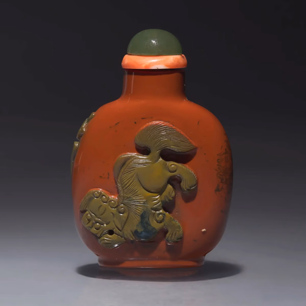 Jasper snuff bottle