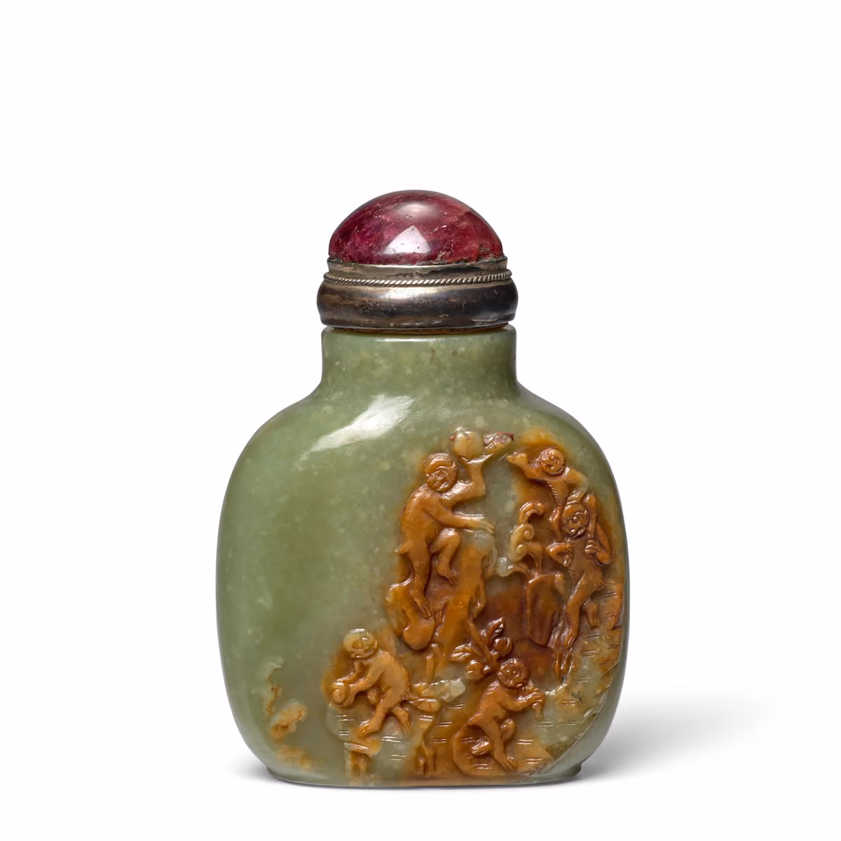 Nephrite jade snuff bottle