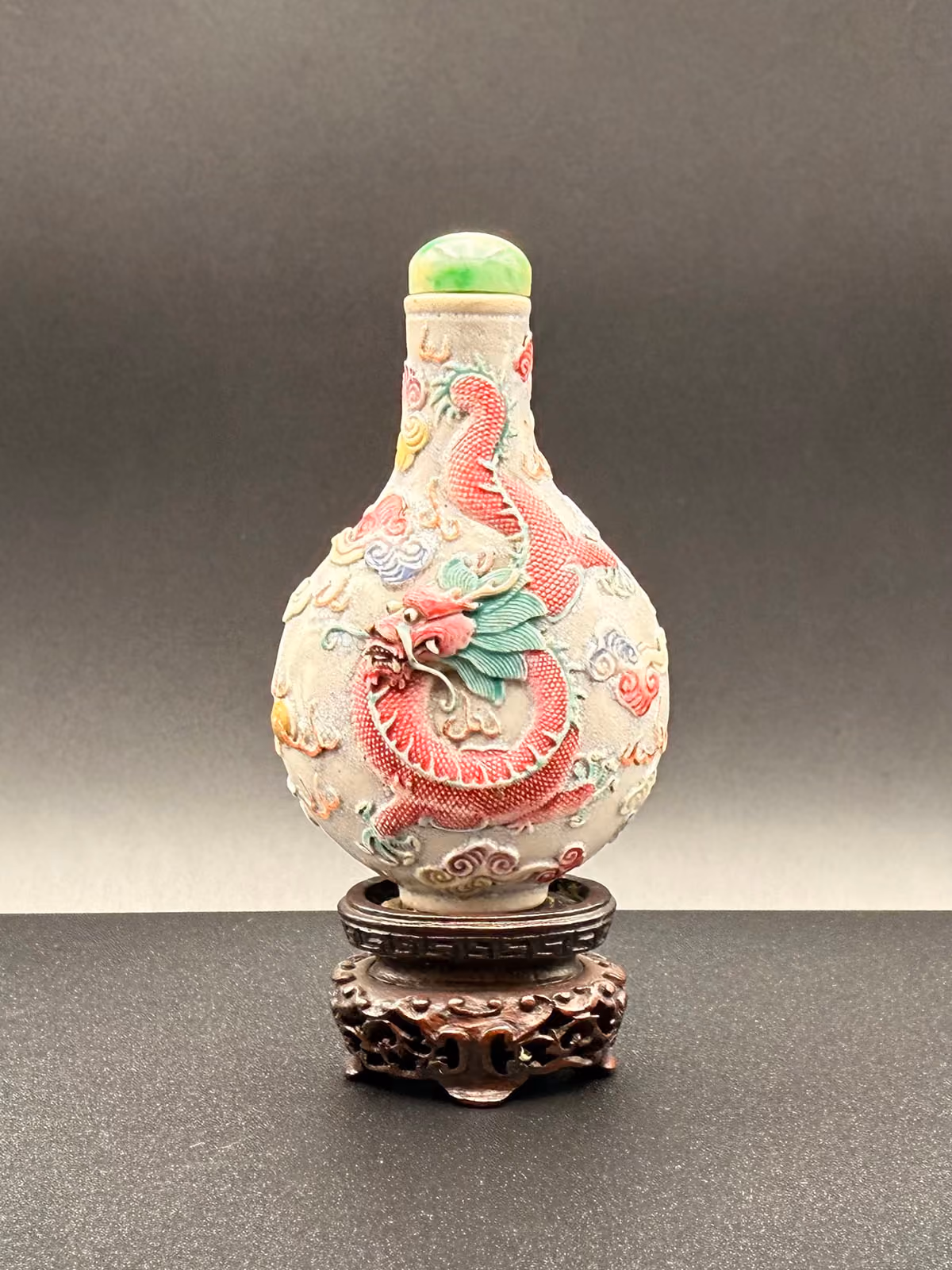 Moulded porcelain with dragon and phoenix