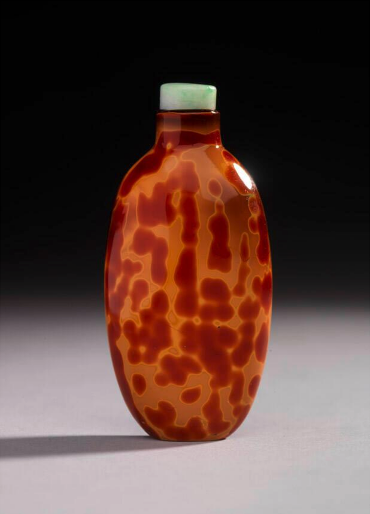 Composite glass imitating realgar