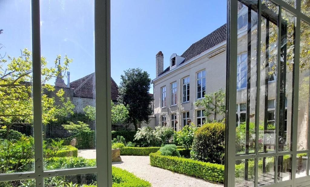 Luxe B&B De Corenbloem Brugge