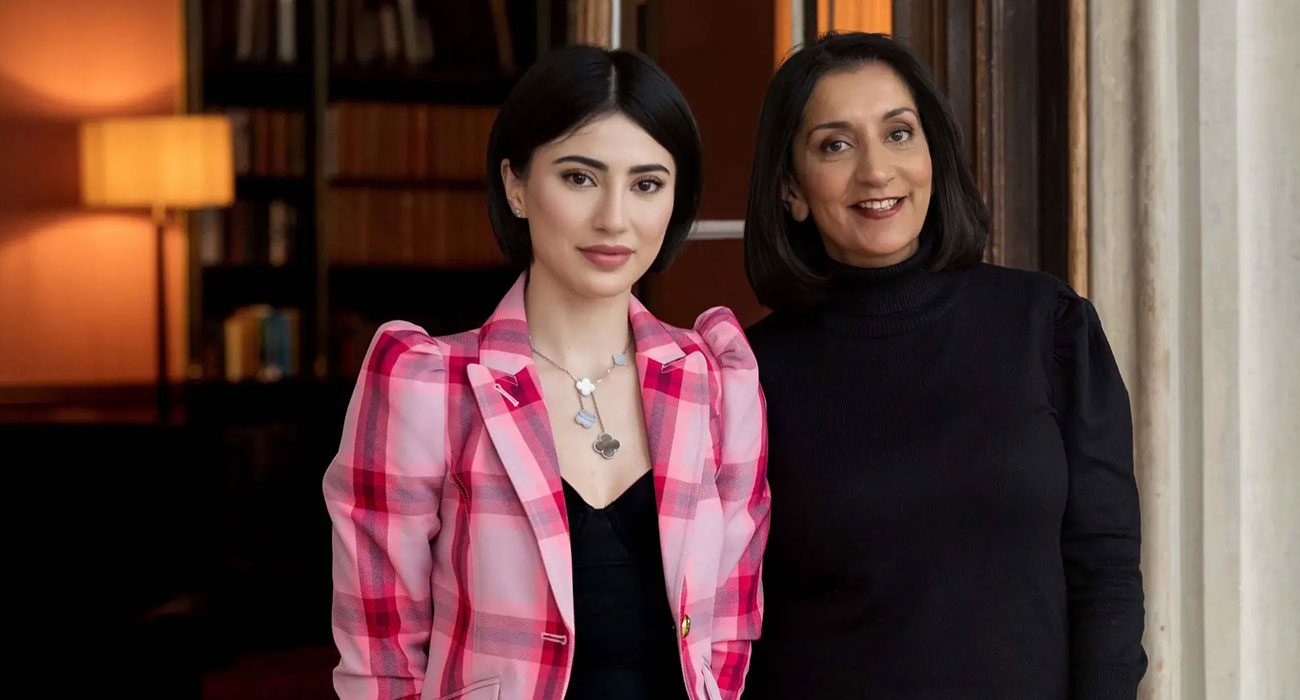Two members of the Aristone team