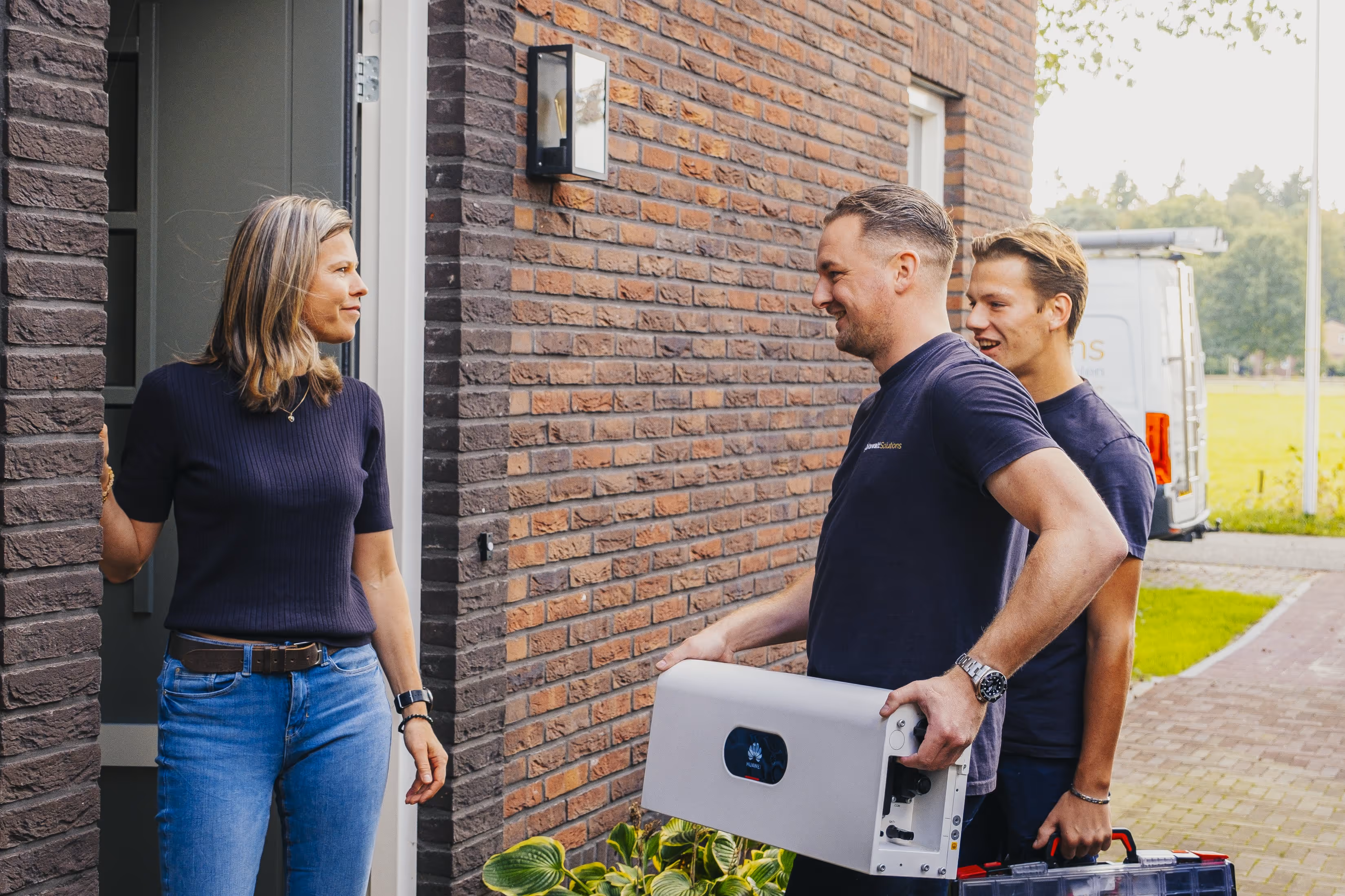 Qilowatt installateur aan het werk