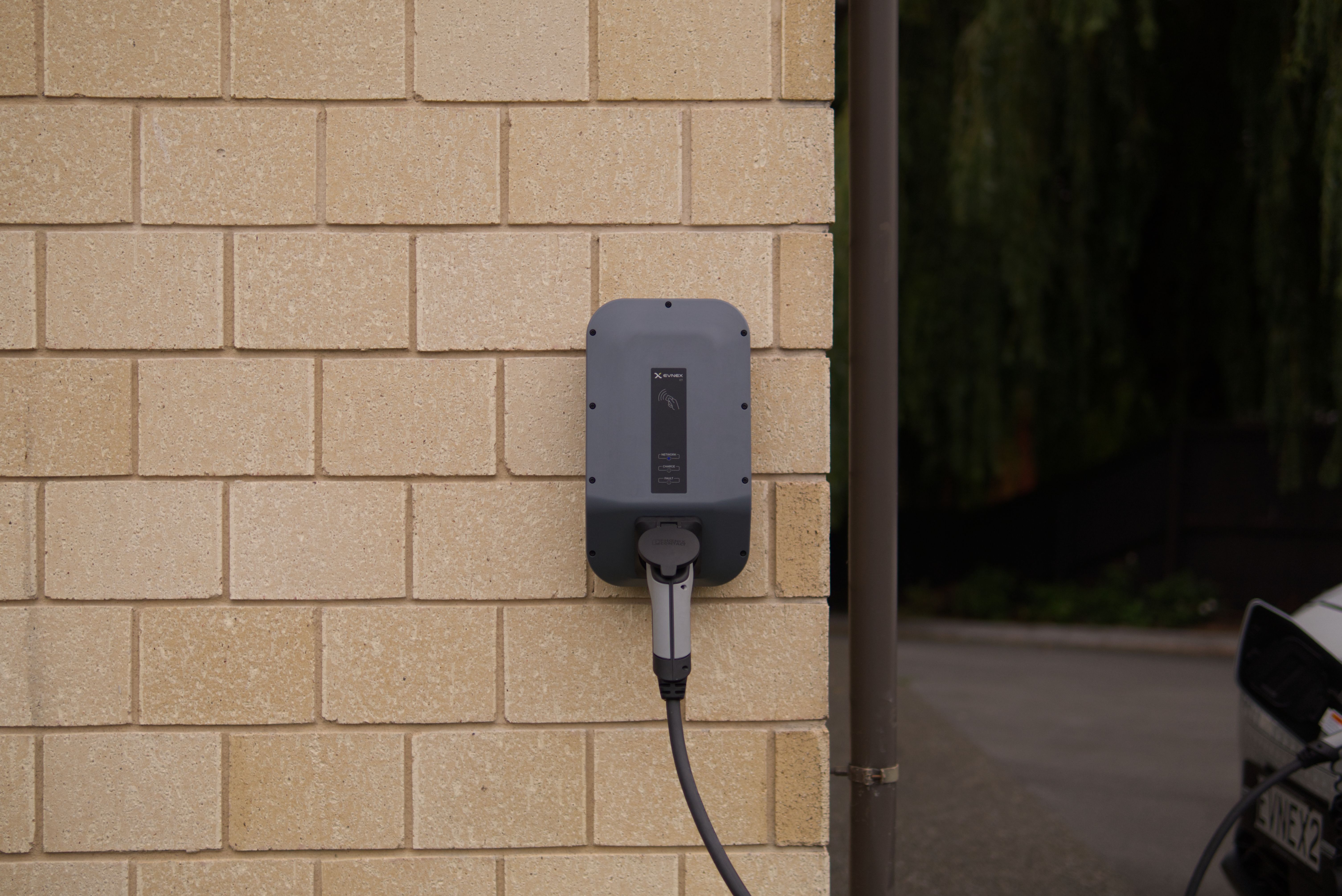 Bi-directioneel laden met een elektrische auto als thuisbatterij