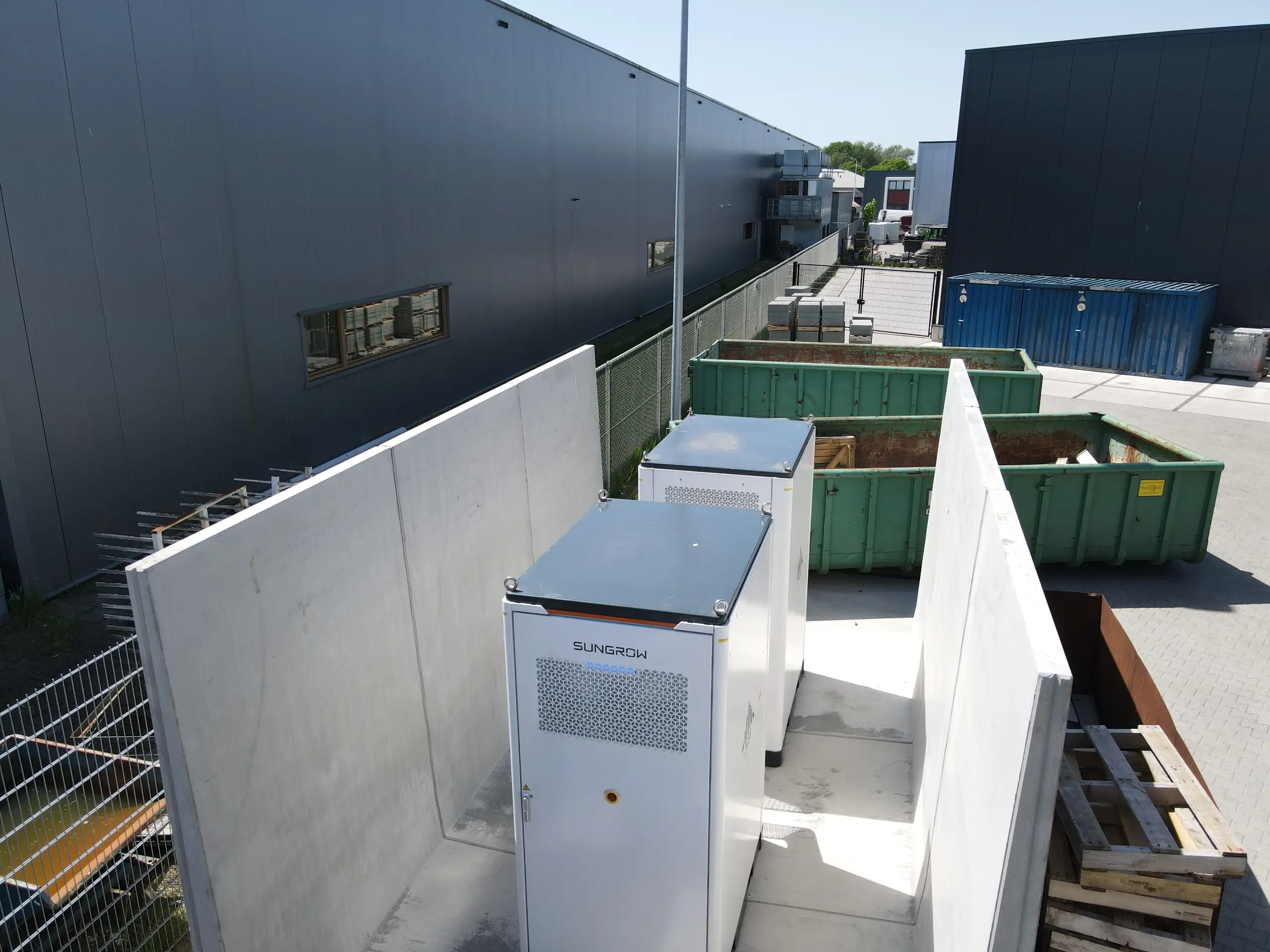 Zakelijke batterijopslag installatie