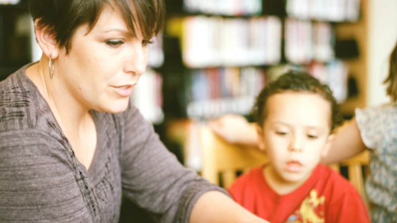 W edukacji domowej mozesz uczyć dziecko wg własnego programu.