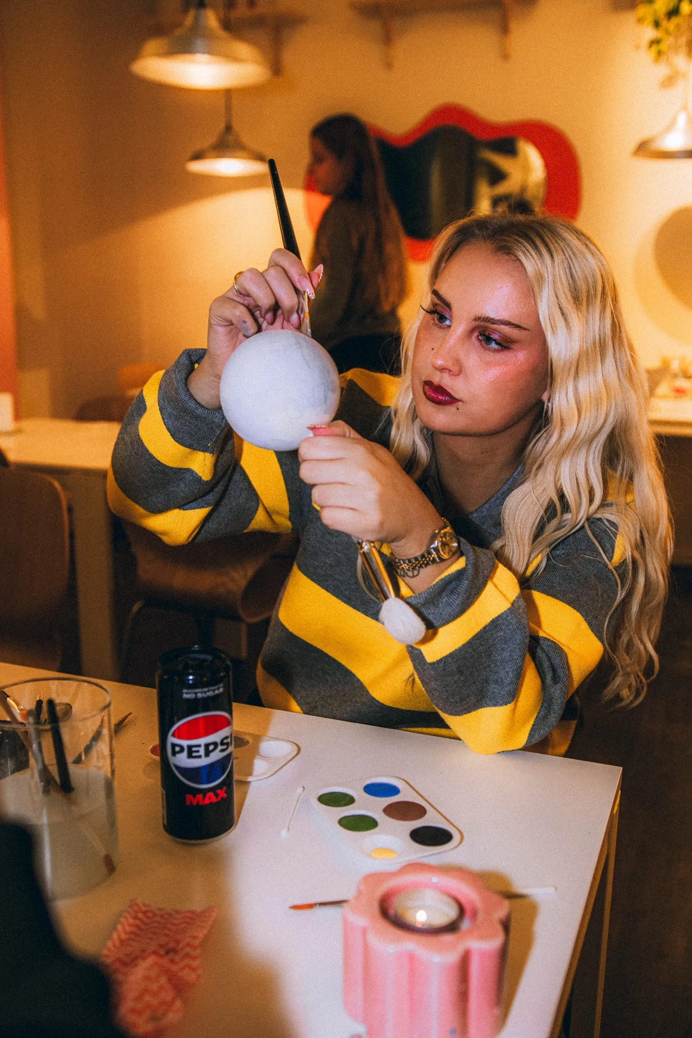 Lag årets julegaver hos Paint On Pots