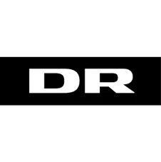 DR logo on black background.