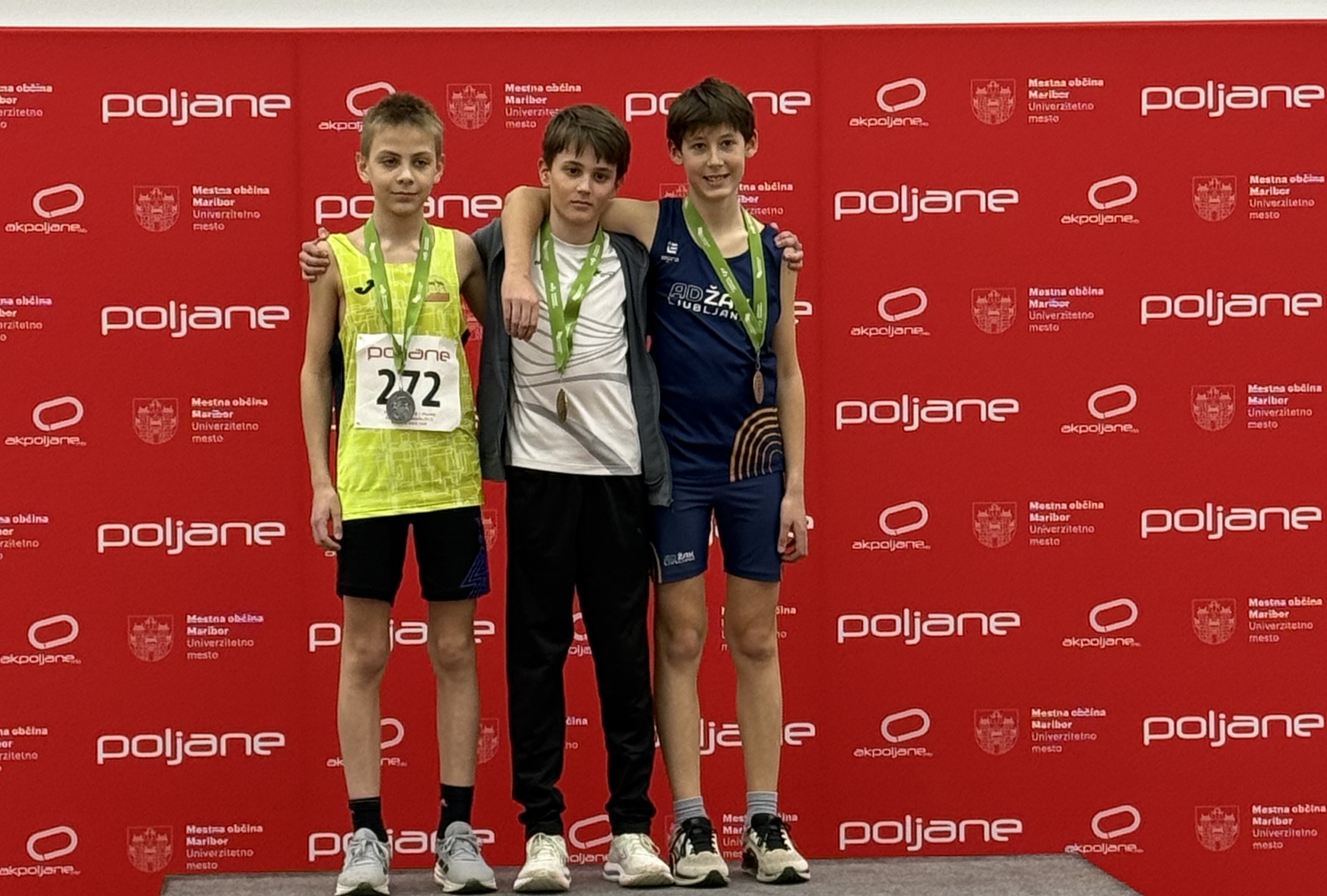 Dvoransko sezono uspešno zaključili pionirji in pionirke U12 in U14