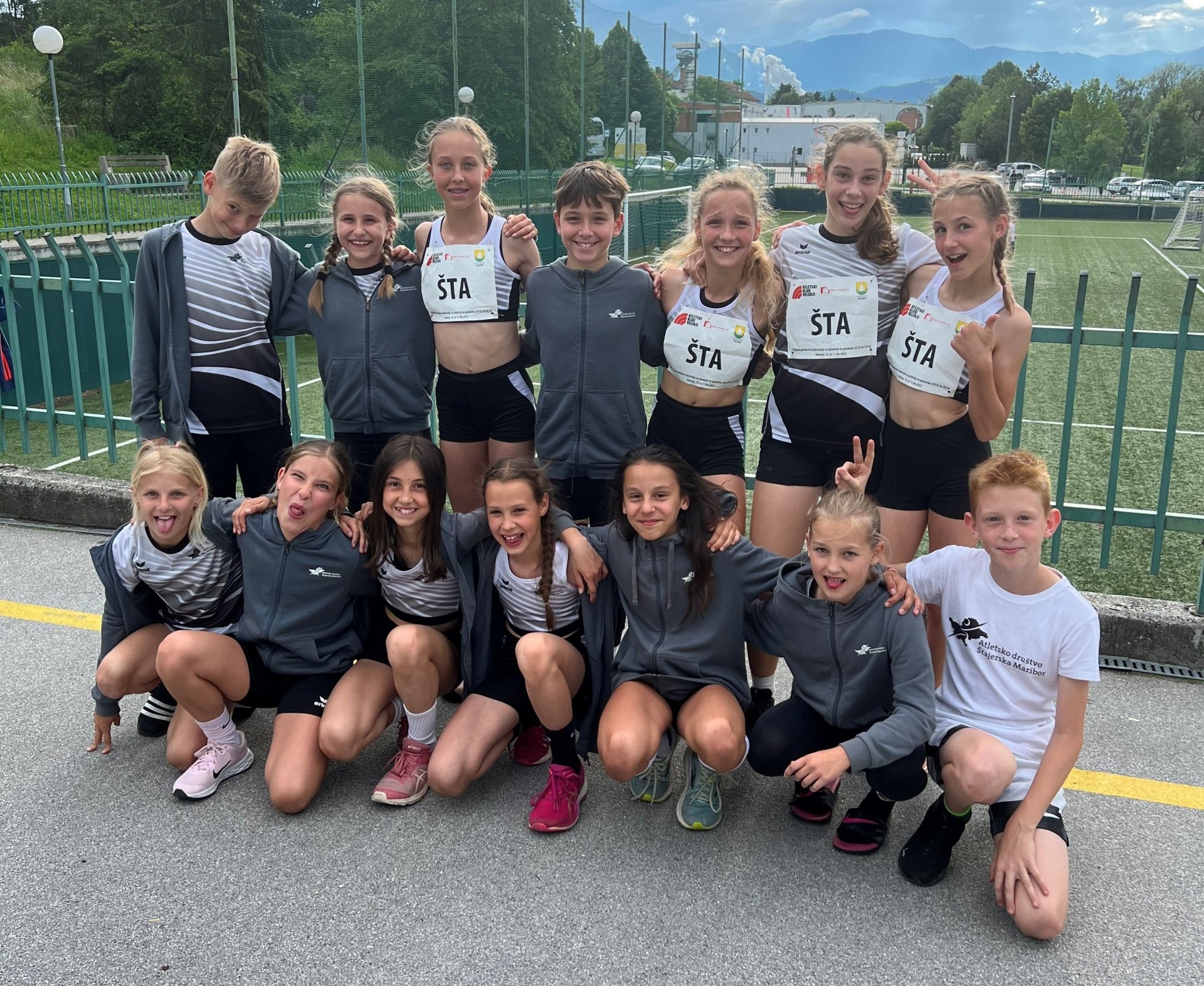 Pionirke U12 ekipne državne podprvakinje