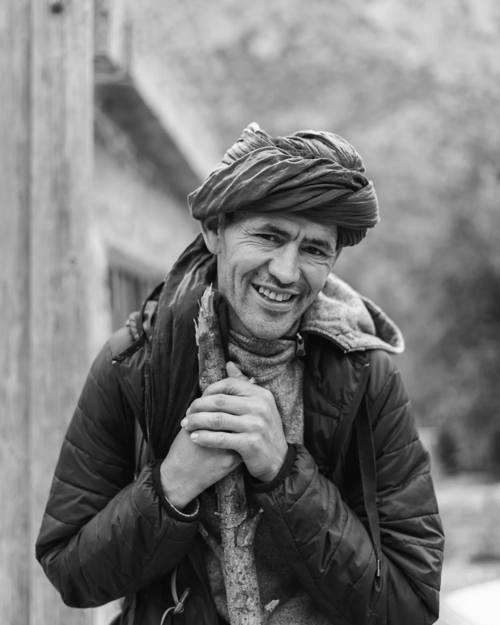 Ahmed, guide local expérimenté collaborant avec le gîte Touda Ecolodge dans la vallée des Aït Bougmez, Haut Atlas marocain.