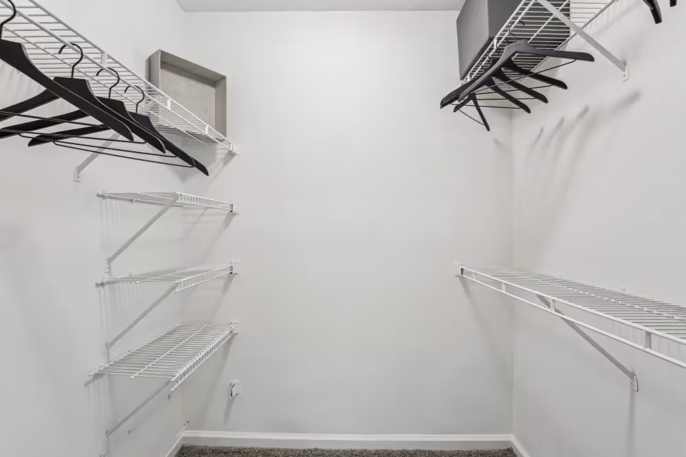 Walk in closet