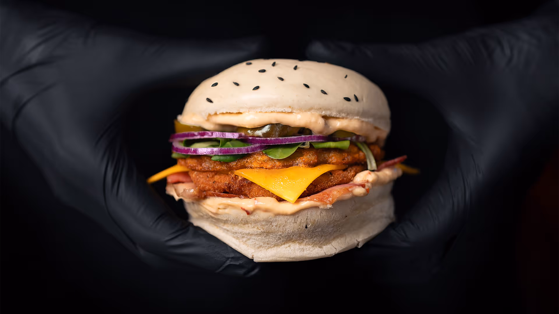 Marca Agency création de marque pour client Ata Bao Burger - Branding, Naming, Social Media, Ads, Print