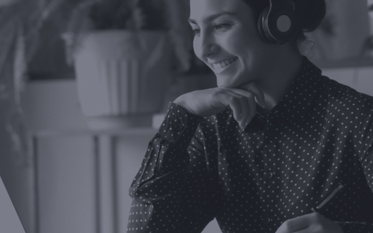 Kiandra logo on dark background variant 1