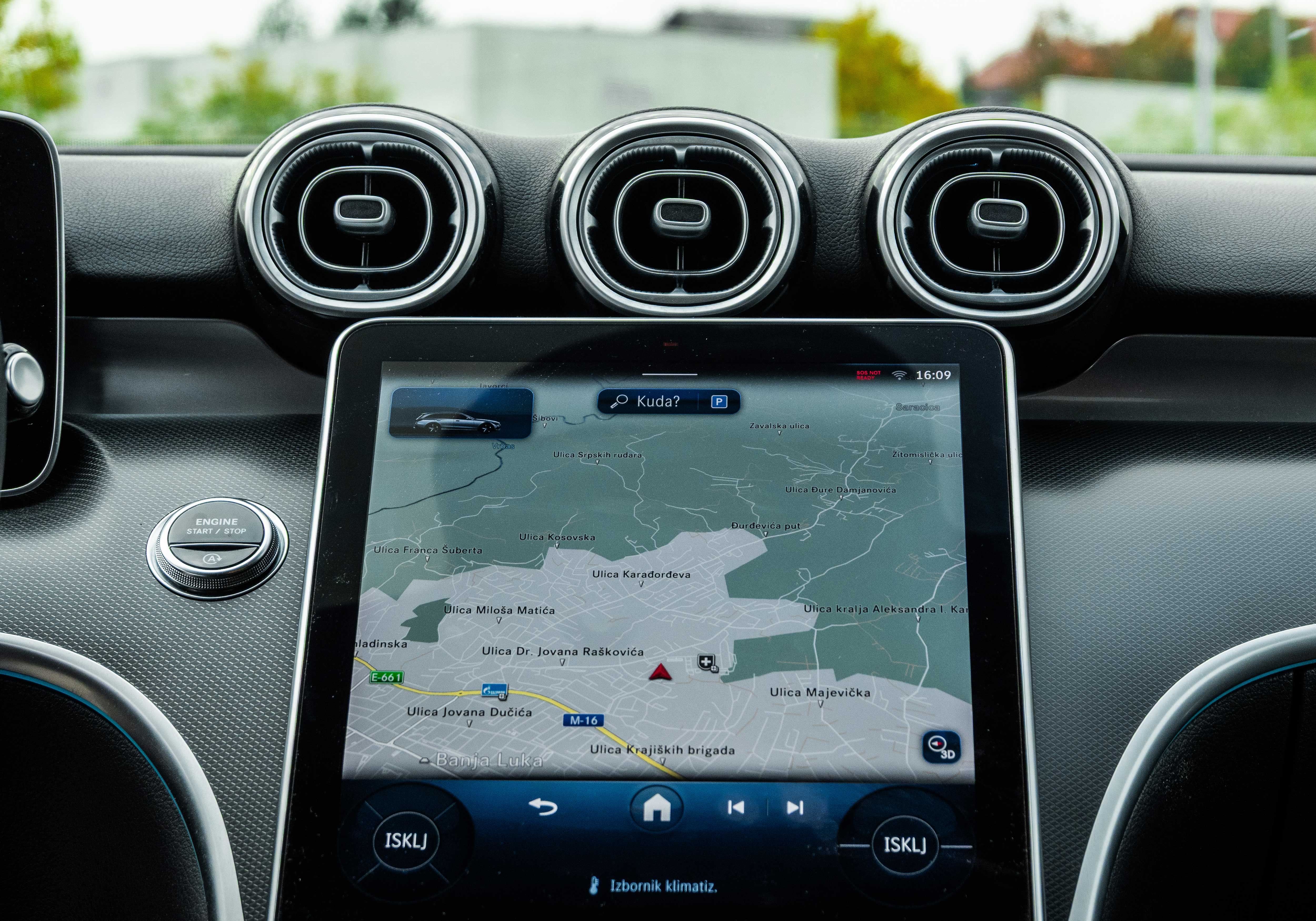 Mercedes-Benz C 220 D 4 MATIC ALL-TERAIN Navigation