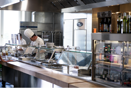 ¿Cómo mantener las cocinas limpias en comedores industriales?