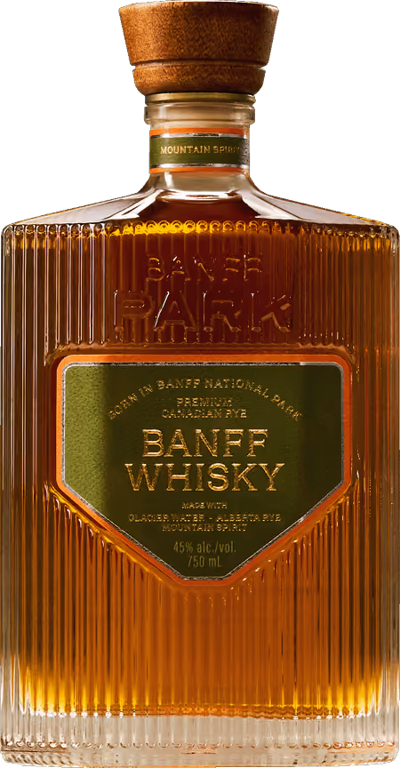 Bottle of Banff Whisky with amber liquid, featuring a wooden cap and green label indicating 45% alcohol volume and 750 ml.
