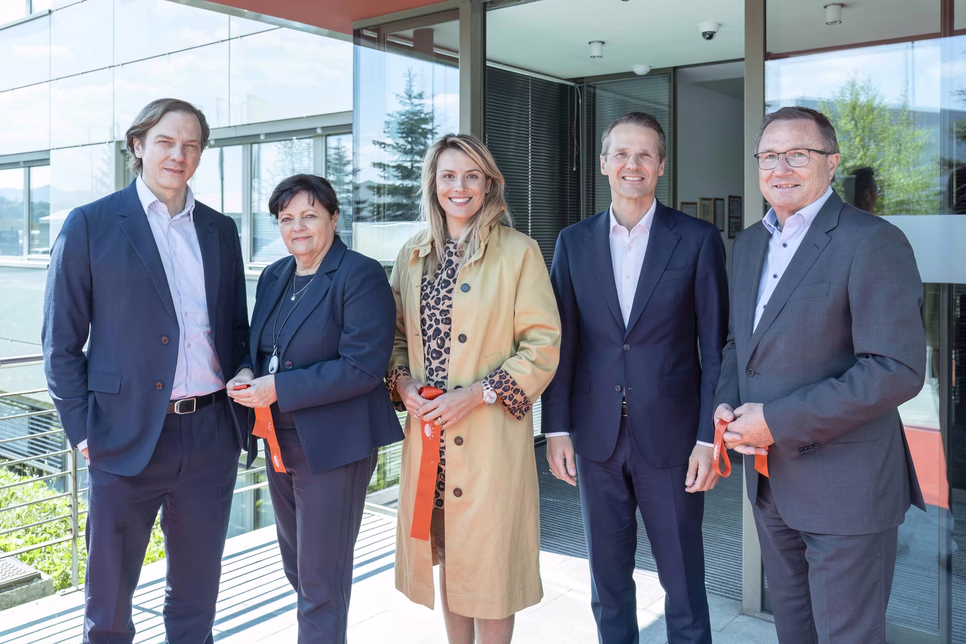 AGRANA-Start in Slowenien - im Bild v.links: AGRANA-CEO Stephan Büttner, Mercator-Emba-CEO Darja Jamnik, AGRANA Fruit Leiterin Food Service Anne-Laury Lartigue, AGRANA Fruit Geschäftsführer Markus Wagner, AGRANA-COO Franz Ennser (fotocredit: AGRANA)