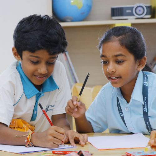 Quantium primary students learning together in class