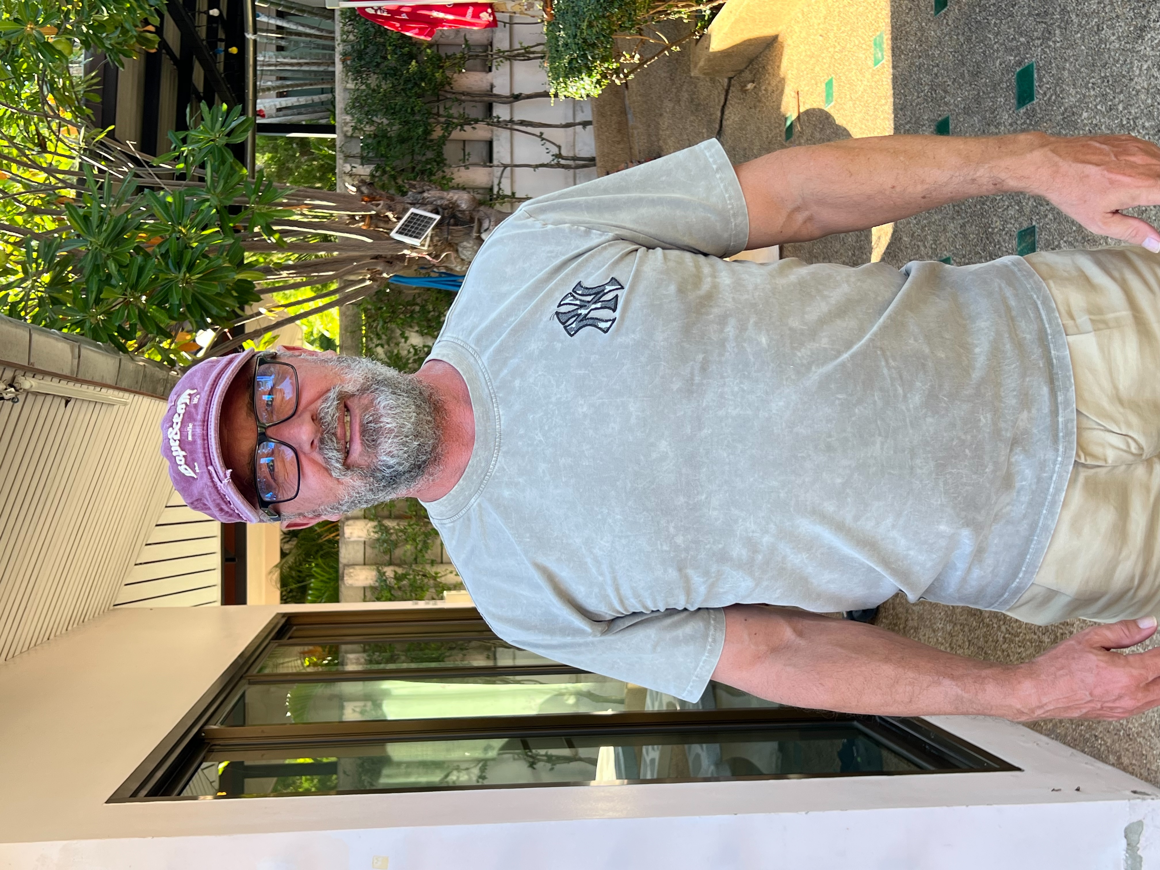 [headshot] image of customer (for a tech gadgets store)