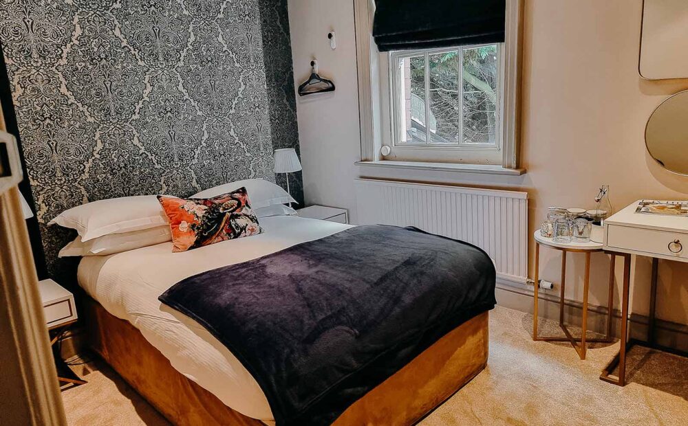 The Verzon's - The Jubilee Hill room image 