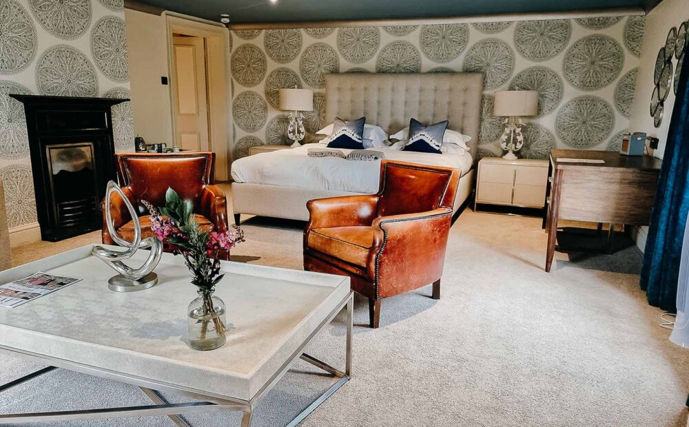 The Verzon's - The North Hill Room image 